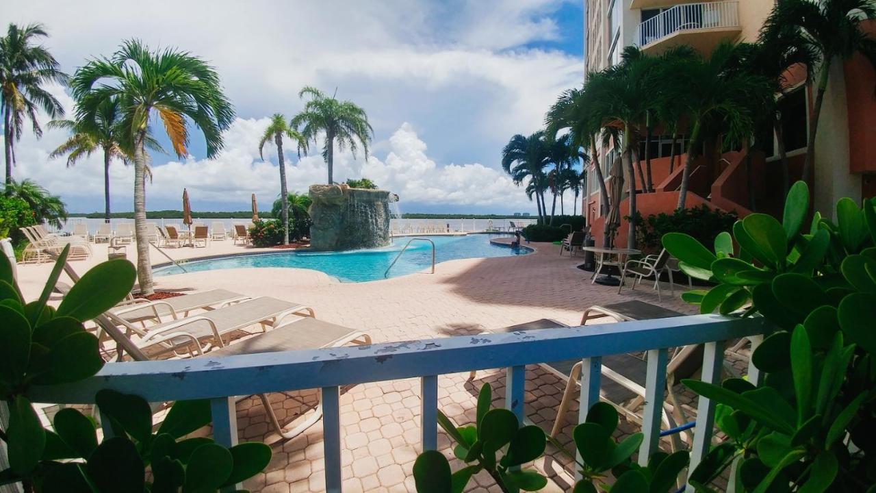 Lover'S Key Resort By Check-In Vacation Rentals Форт-Маєрс-Біч Екстер'єр фото